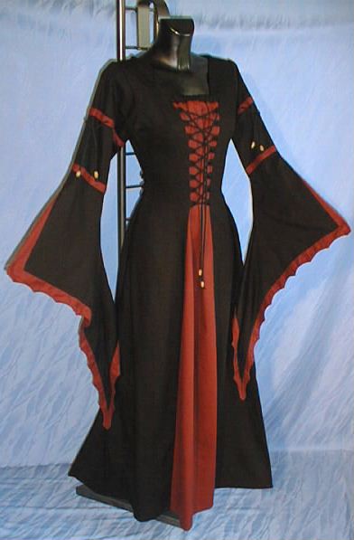 Medieval Wavy Trumpet Sleeved Dress (Black&Red) - 6172