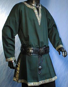Short-Sleeve Medieval Battle Tunic (Black, Red, Green) - 1460