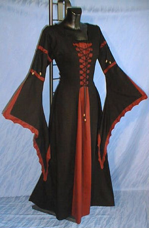 Medieval Wavy Trumpet Sleeved Dress (Black&Red) - 6172